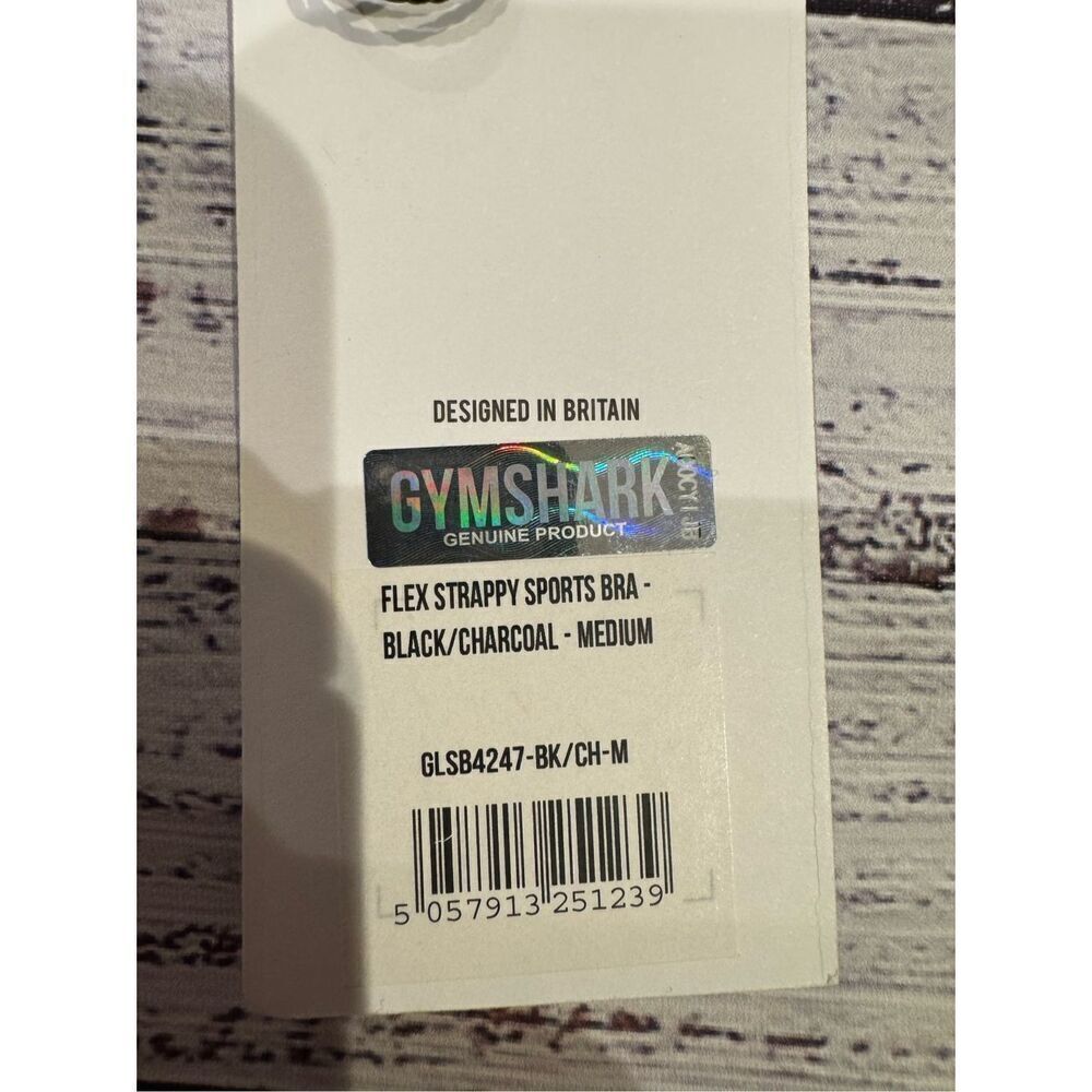 Gymshark NWT Light Support Flex Strappy Sports Bra in Black Size Medium - Picture 3 of 3